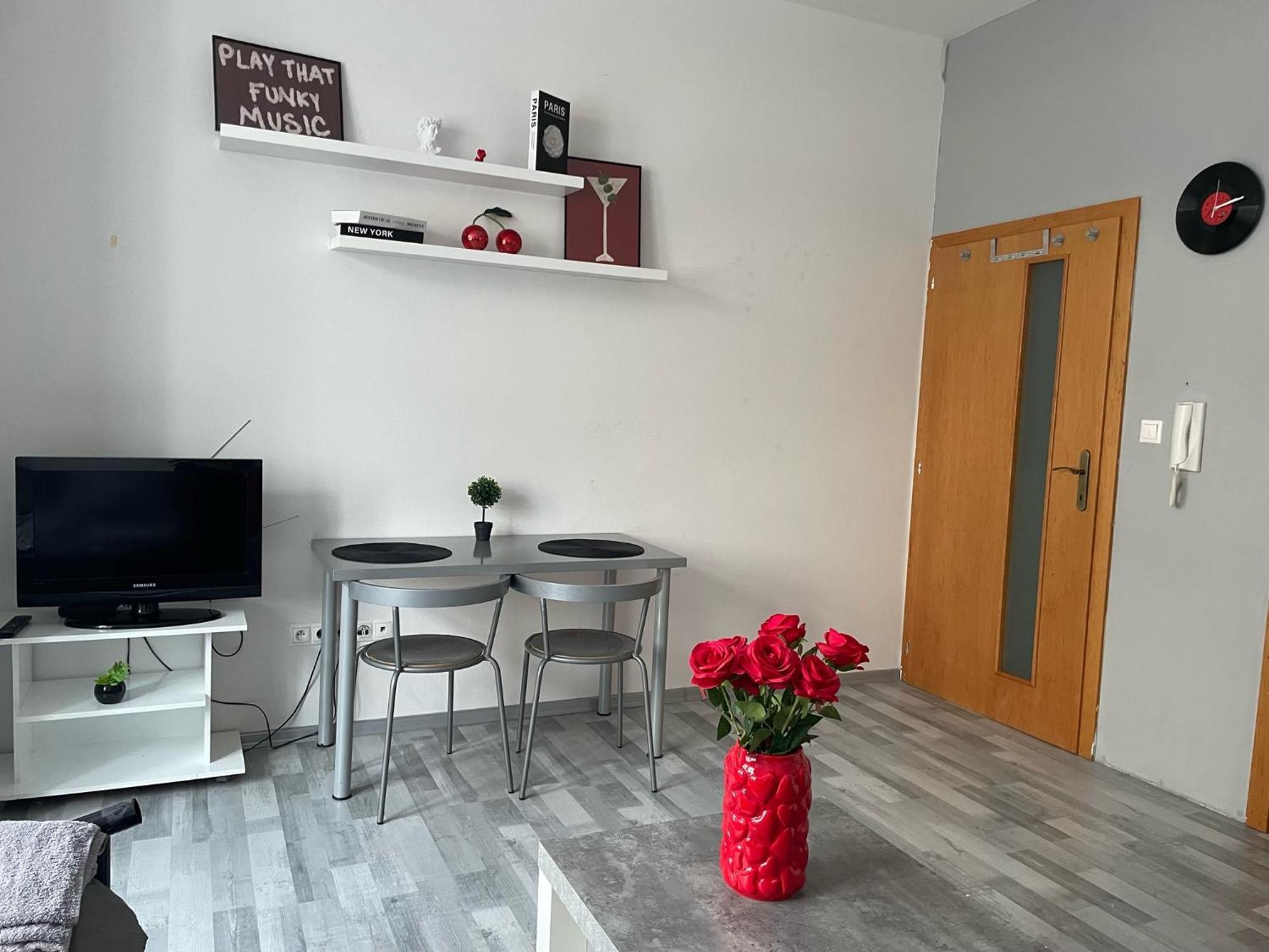 Tiffany Apartment In The City Center Bratislava Extérieur photo